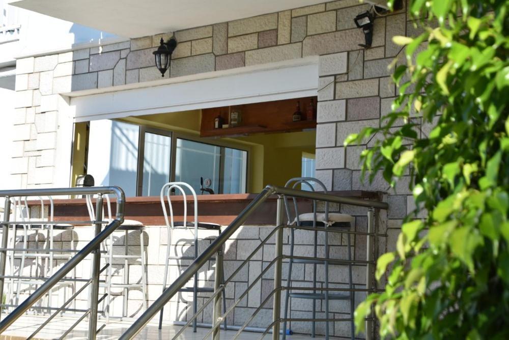 Clear Horizon Aparthotel Амуди Екстериор снимка