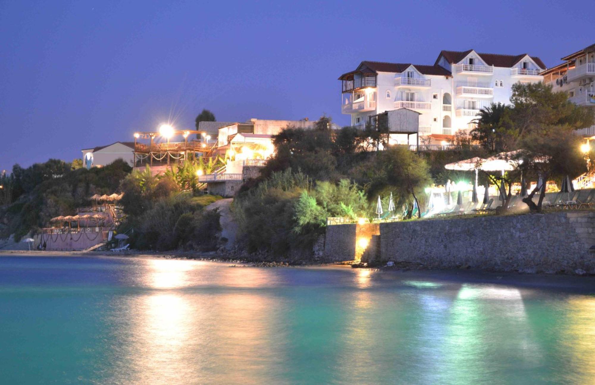 Clear Horizon Aparthotel Амуди Екстериор снимка
