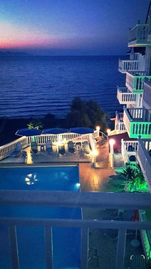 Clear Horizon Aparthotel Амуди Екстериор снимка