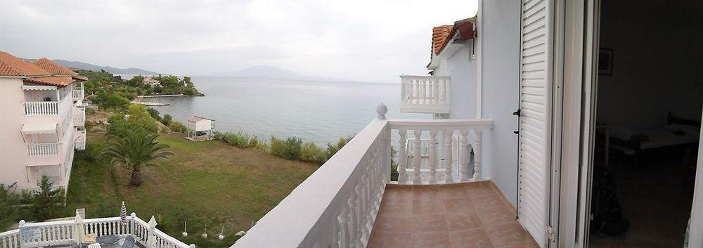 Clear Horizon Aparthotel Амуди Екстериор снимка