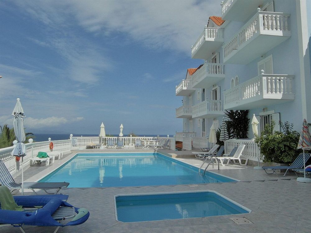 Clear Horizon Aparthotel Амуди Екстериор снимка